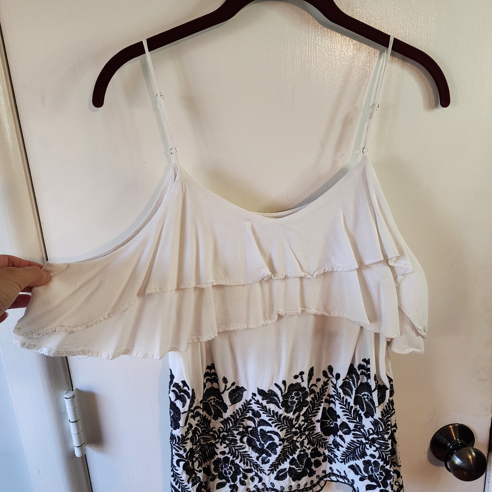 Mossimo Supply Co. White and Black Floral Ruffle Top